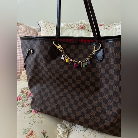 Authentic Louis Vuitton Neverfull GM. - Picture 4 of 16